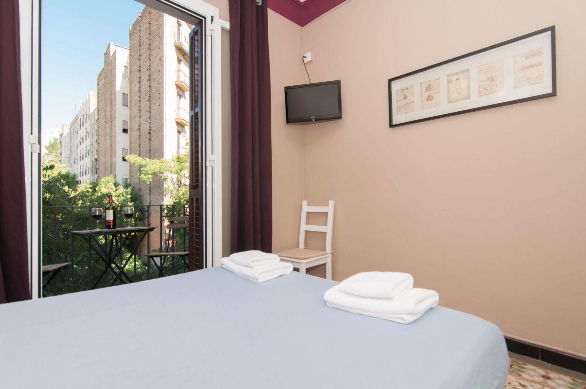 Bbarcelona Sagrada Familia Garden Apartment Exterior photo